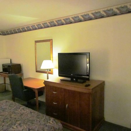 Travel Inn & Suites Frankfort Kültér fotó